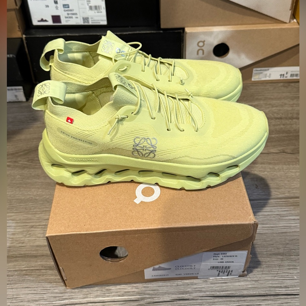 LOEWE X ONCLOUD CLOUDTILT WOMENS SNEAKERS VERT LIME 39